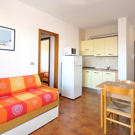 Condominio Tiepolo Bibione Exteriör bild